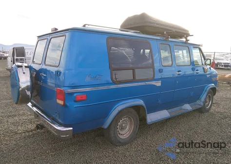 1993 Chevrolet G20 z USA, uszkodzony, nr VIN 1GBEG25K3PF312719